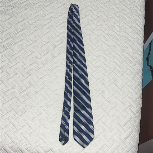 Nautica Navy and White Striped Tie - Picture 1 of 3